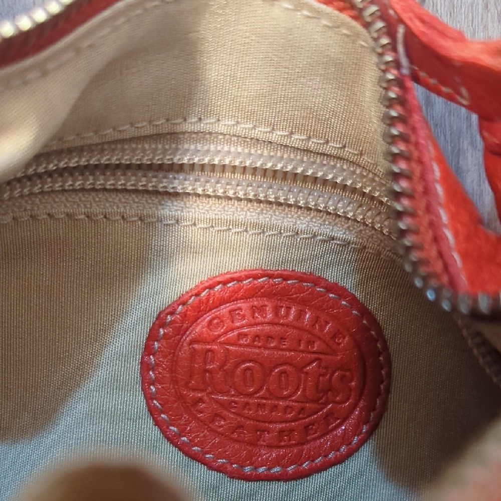 Red Leather Women's Bag - Picture 6 of 9